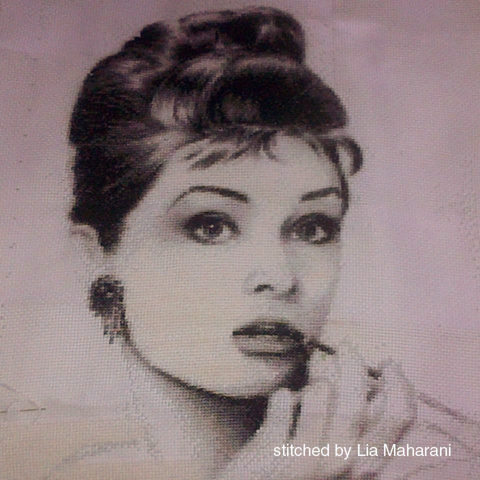 Audrey Hepburn 2 Cross Stitch Pattern Thomas Subandriyo Cross Stitch - Audrey Hepburn Cross Stitch Pattern