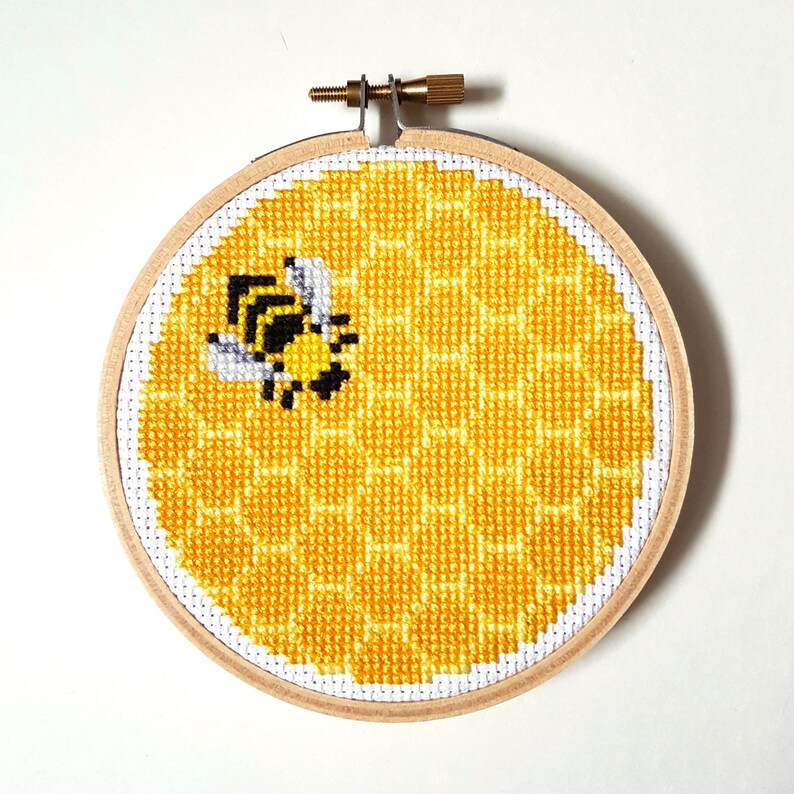 Honey Bee Counted Cross Stitch Pattern Honeycomb Hive Beeswax Etsy - Honey Bee Counted Cross Stitch Pattern