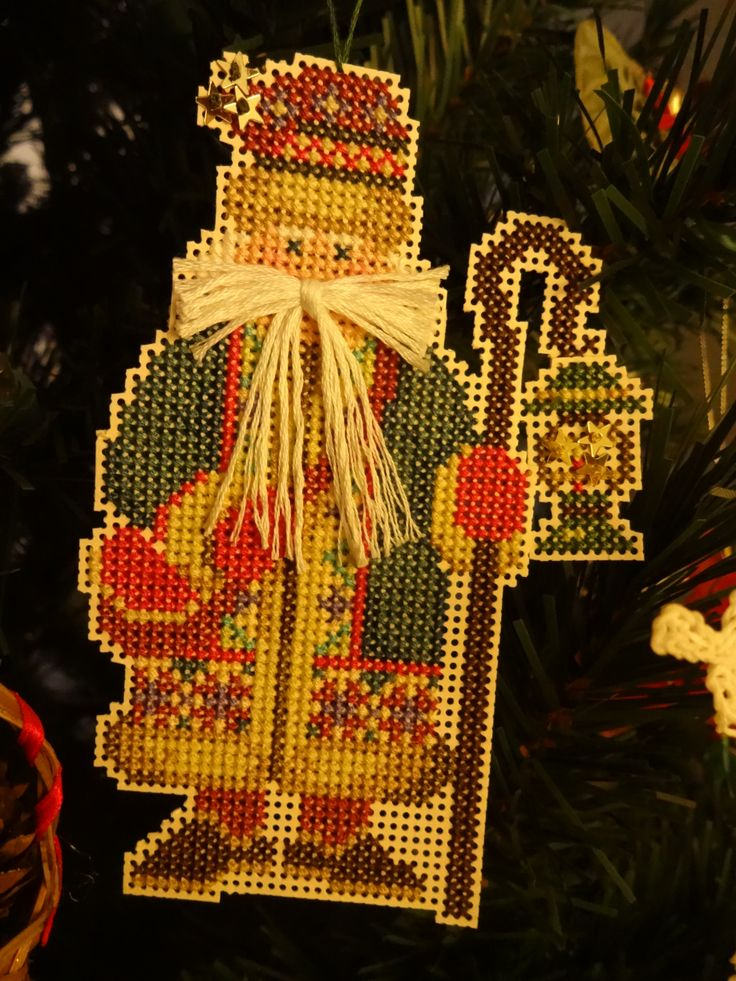 Perforated Paper Cross stitch Santa Santa Cross Stitch Christmas  - Free Perforated Paper Cross Stitch Patterns
