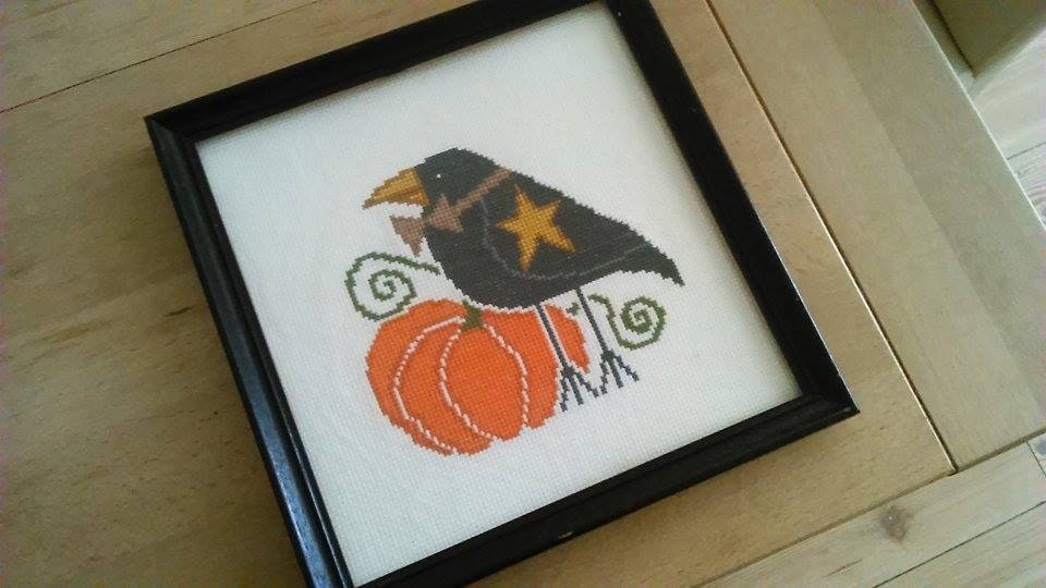 Primitive Crow Cross Stitch Pattern Halloween Needlepoint - Free Primitive Halloween Cross Stitch Patterns