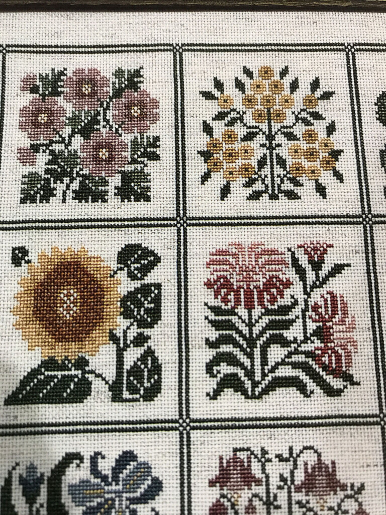 The Prairie Schooler PRAIRIE GARDEN Flower Cross Stitch Pattern Graph  - The Prairie Schooler Cross Stitch Patterns