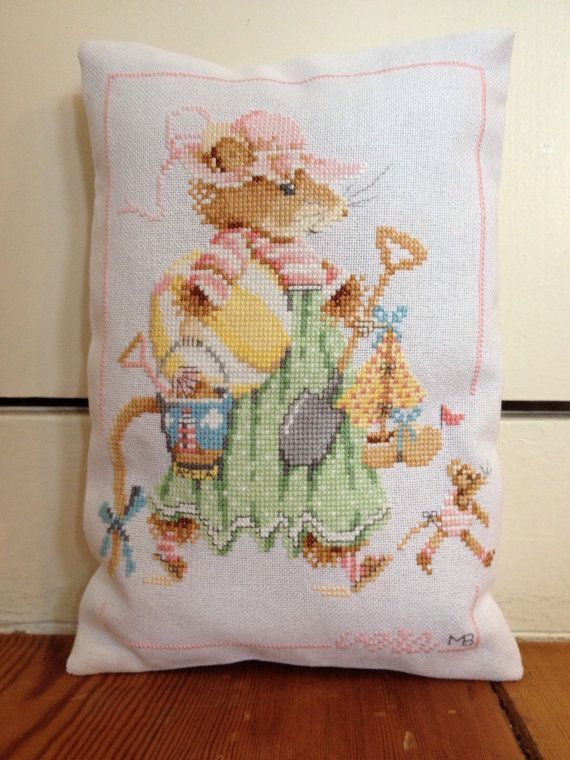  Vera The Mouse Cross Stitch Cross Stitch Designs Cross Stitch  - Vera The Mouse Cross Stitch Patterns