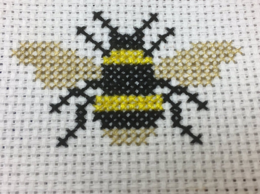 Bumble Bee Cross Stitch Cross Stitch Patterns - Free Bumble Bee Cross Stitch Patterns