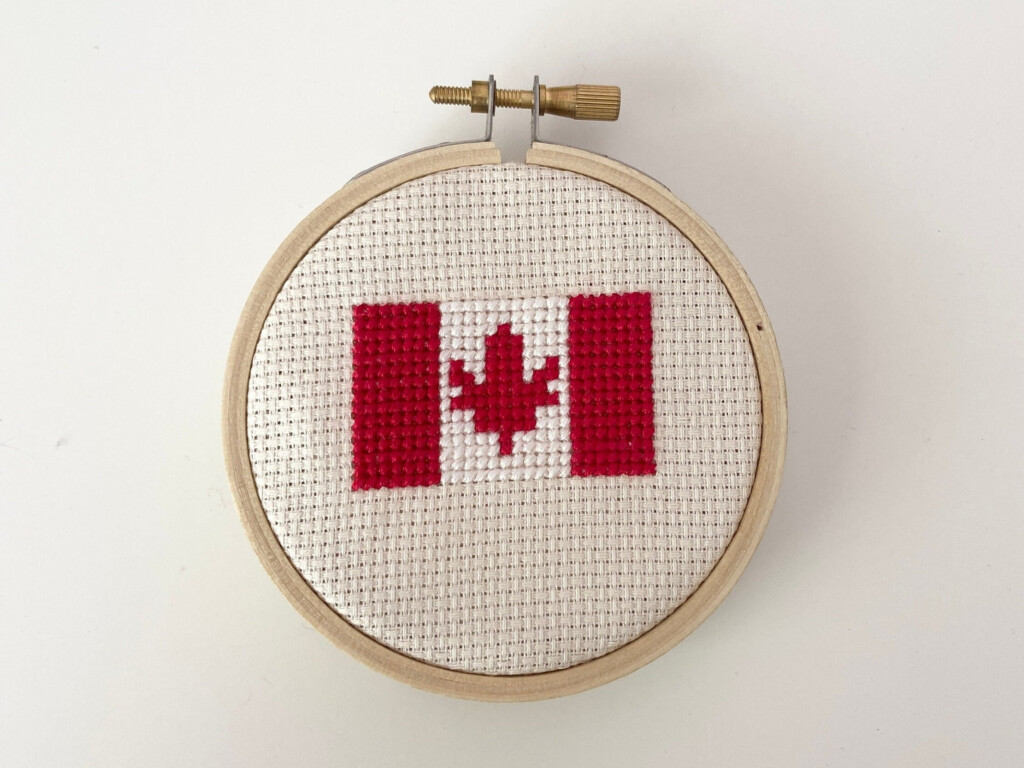 Canada Flag Cross Stitch Pattern Etsy - Canadian Flag Cross Stitch Pattern