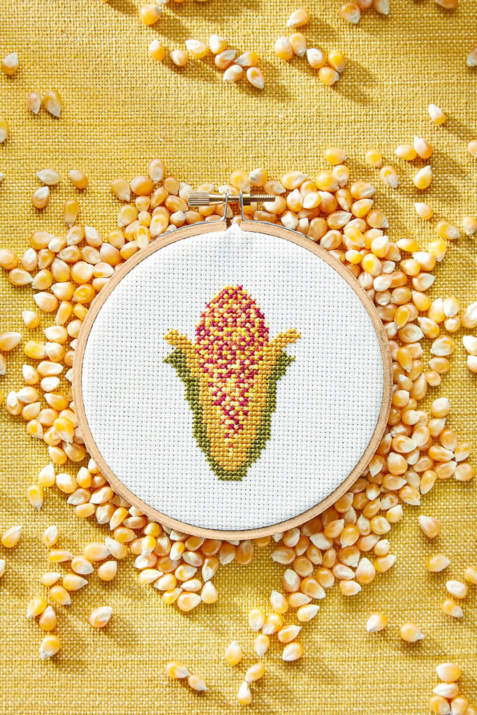 Country Living s Free Cross Stitch Patterns Holiday Cross Stitch  - Country Living Cross Stitch Patterns