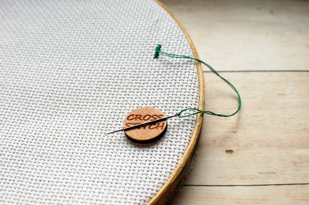 Cross Stitch Magnetic Needle Minder Holder With Rare - Magnetic Pattern Holder Cross-stitch