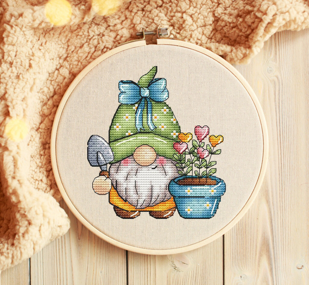  Cross Stitch Pattern Gnome With A Shovel The Size Of The  - Very Small Cross Stitch Patterns
