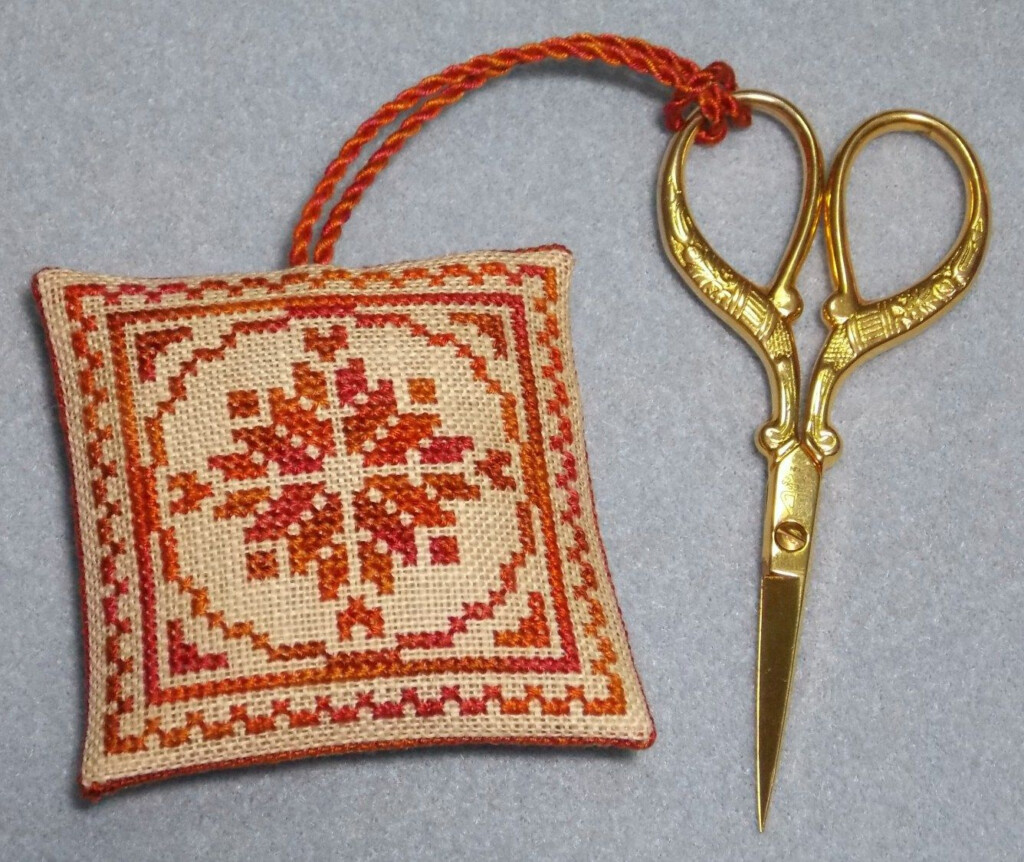 DSCN0404 Biscornu Cross Stitch Free Cross Stitch Charts Cross Stitch  - Cross Stitch Scissor Fob Patterns