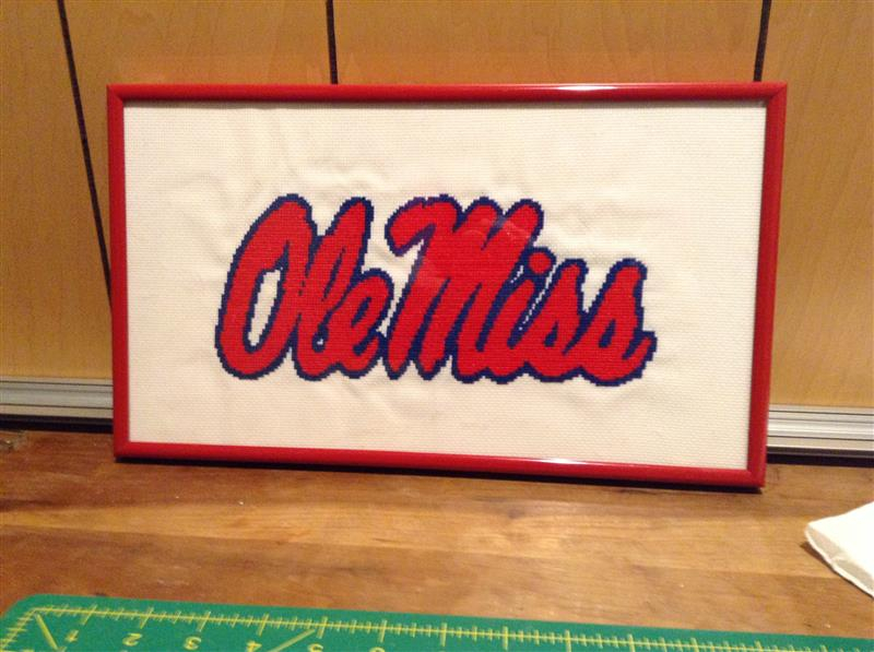 EASY PATTERNS University Of Mississippi Ole Miss Rebels Cross stitch  - Ole Miss Cross Stitch Patterns