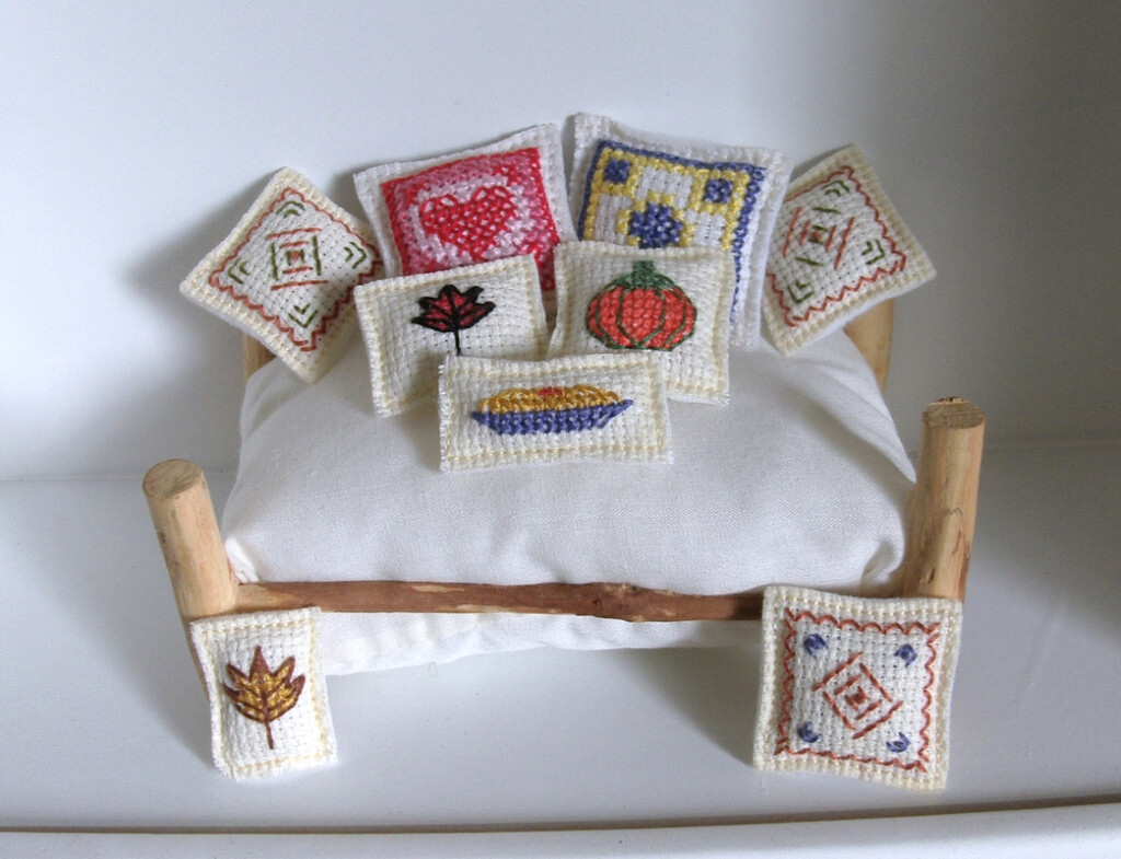 Miniature Cross Stitch Pillows Easy How To Make A Basic Pillow  - Cross Stitch Pillow Patterns Free